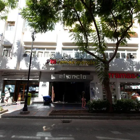 Centro De Fuengirola. Ancla Apartment *